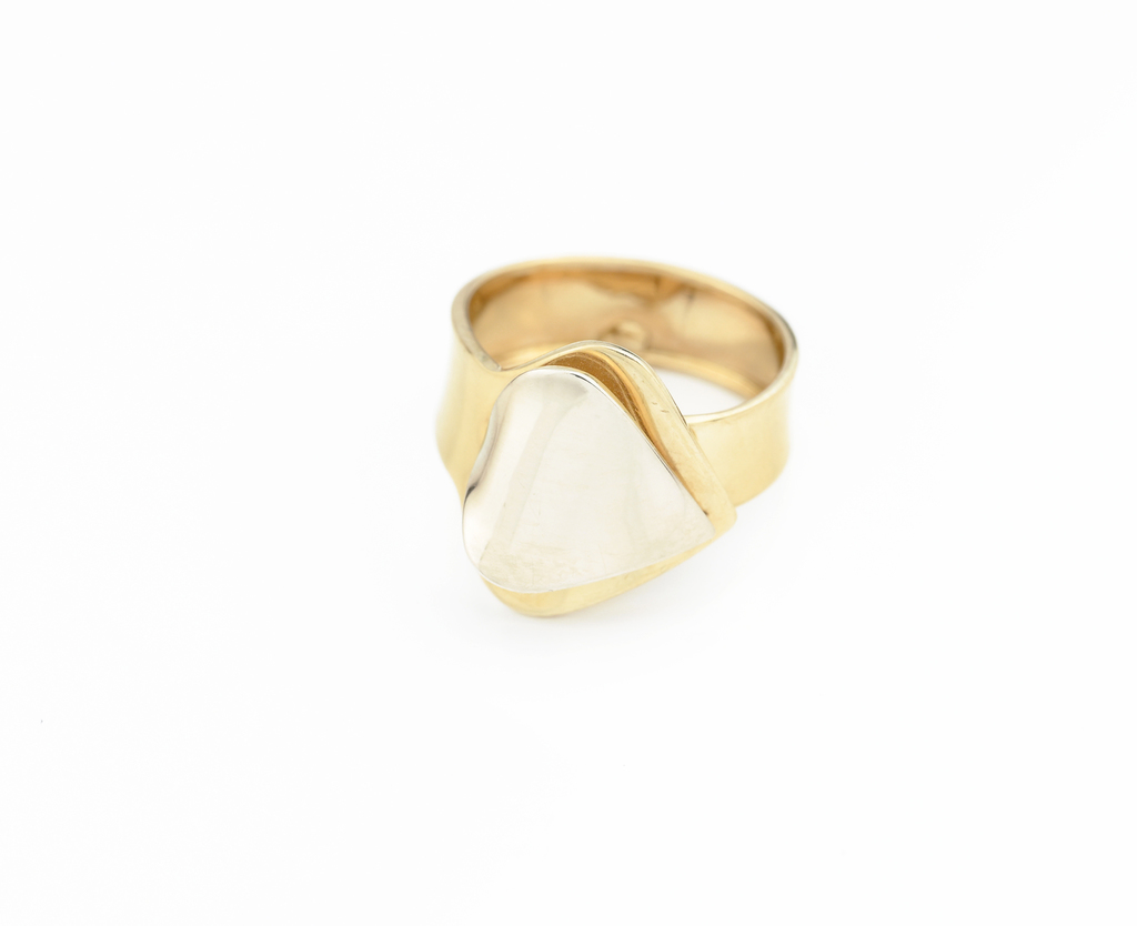 Prsten, kombinované zlato, tvar srdce.