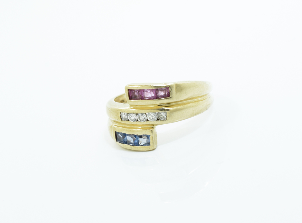 Dámský prsten s růžovými, modrými a čirými kameny