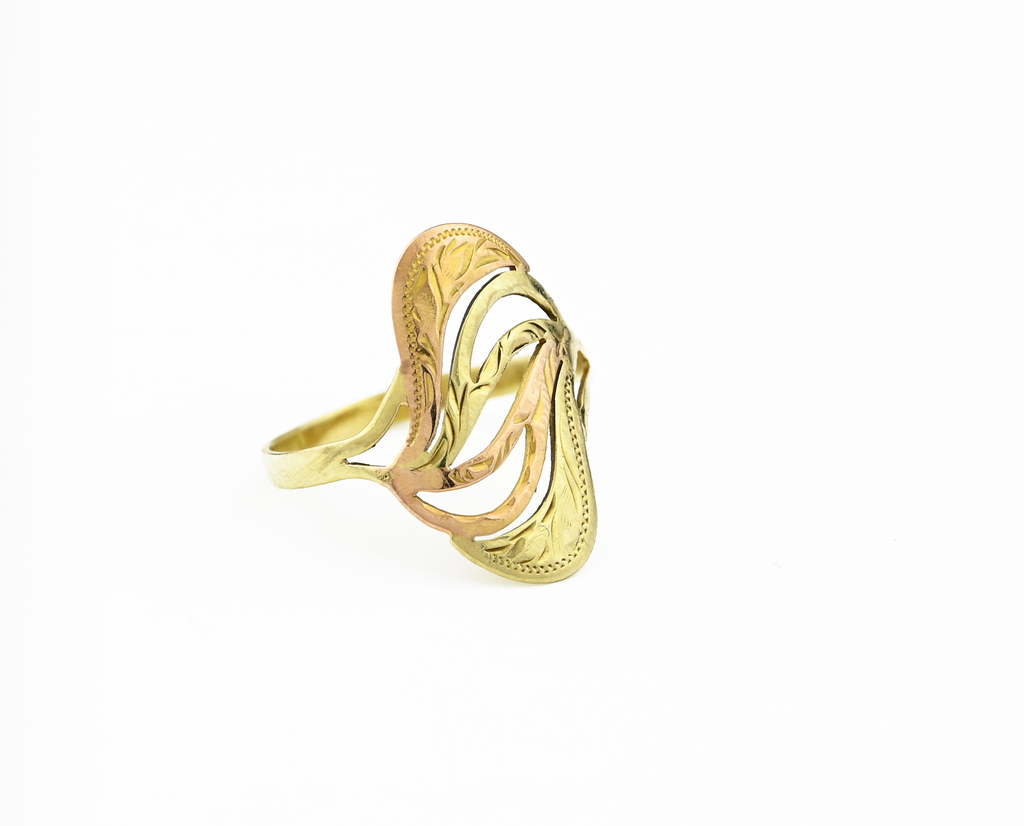 Dámský prsten prořezávaná ploška v kombinaci žlutého a červeného zlata